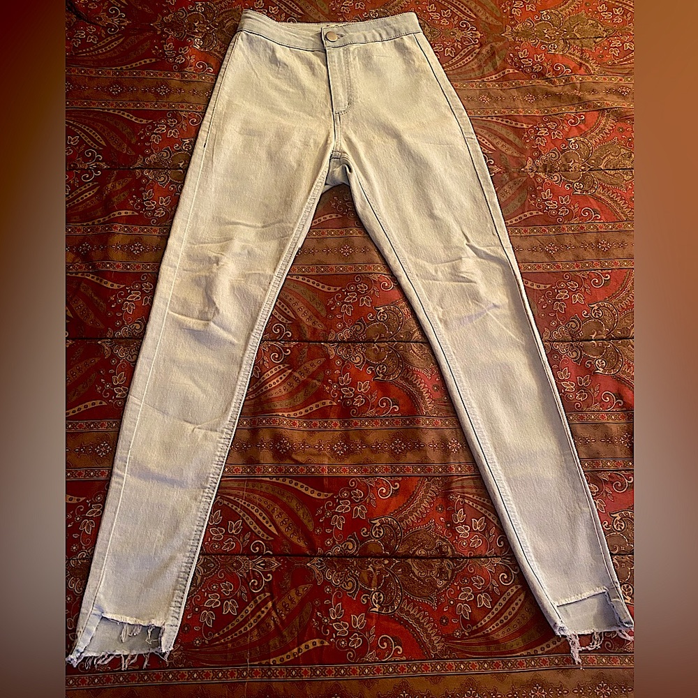 High Rise Jeggings from Cotton On. Light blue size 4.